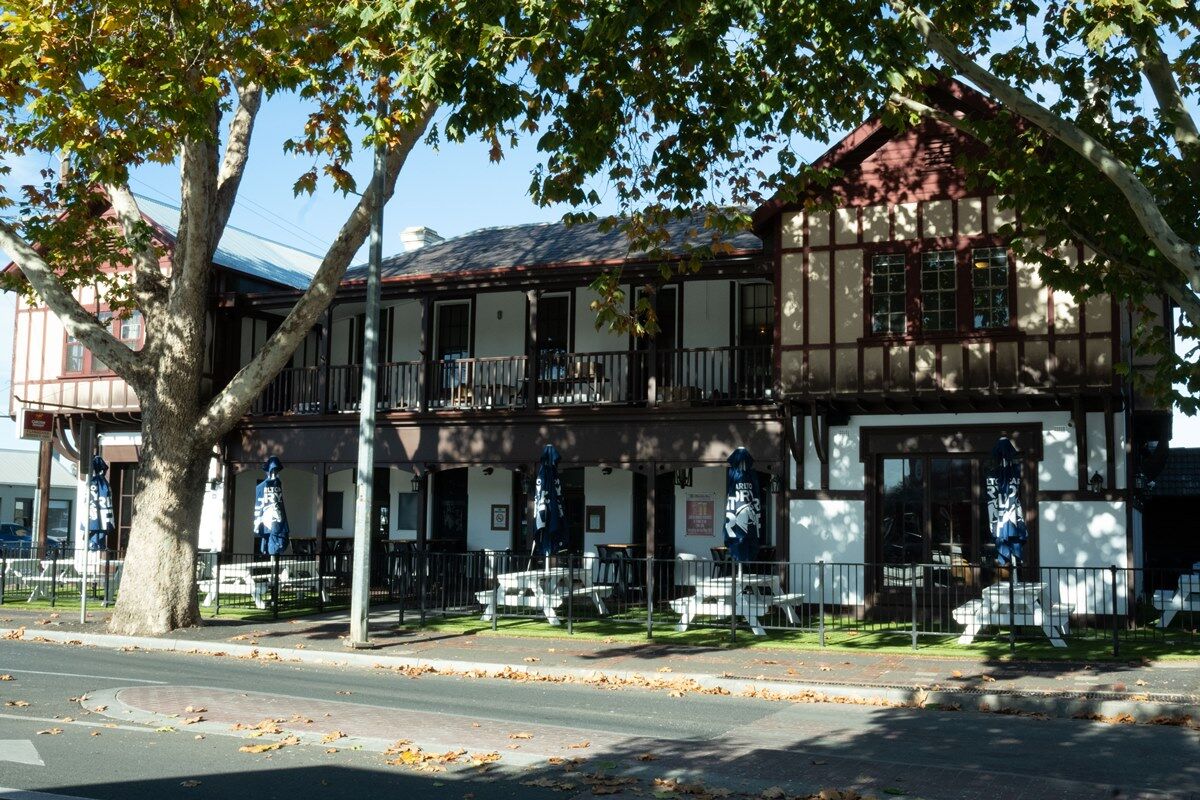 The Border Inn - The Border Inn Bacchus Marsh